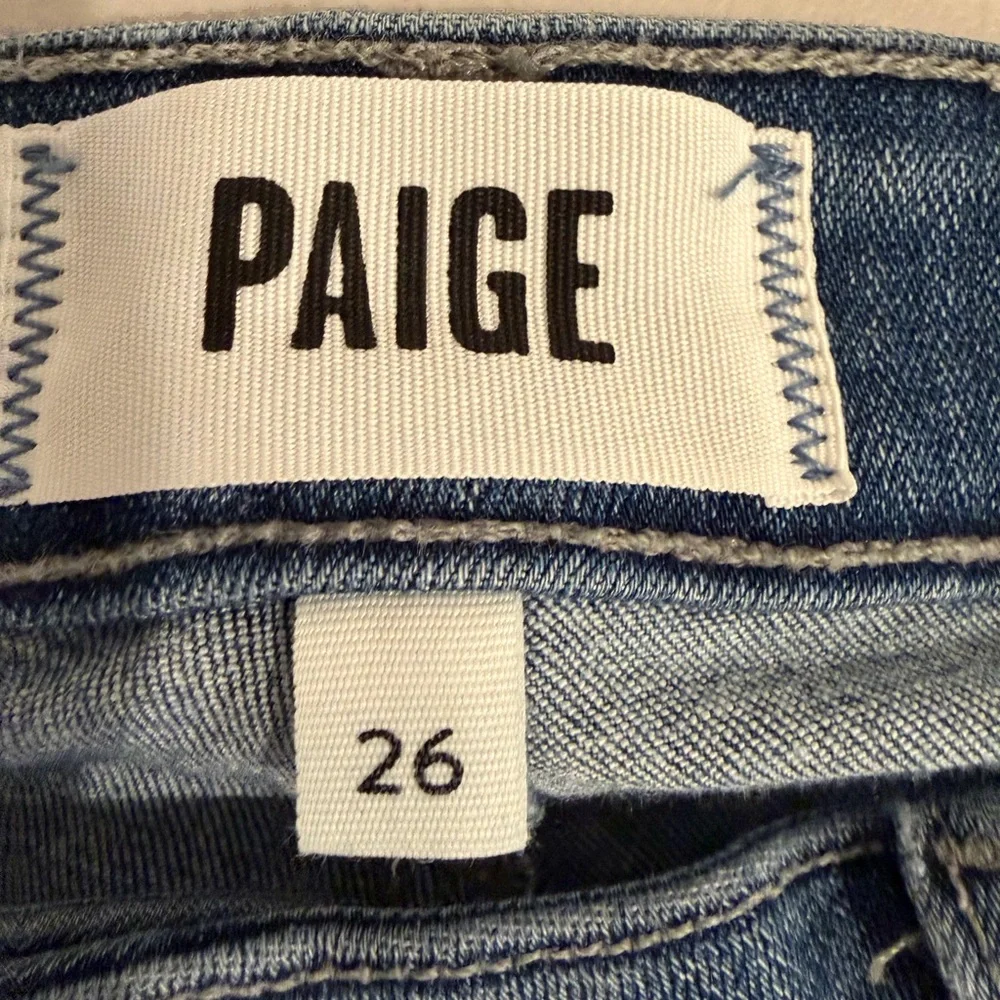 PAIGE Rory Crop Flare Jeans 26 Zaylee Wash High Rise Raw Hem Blue